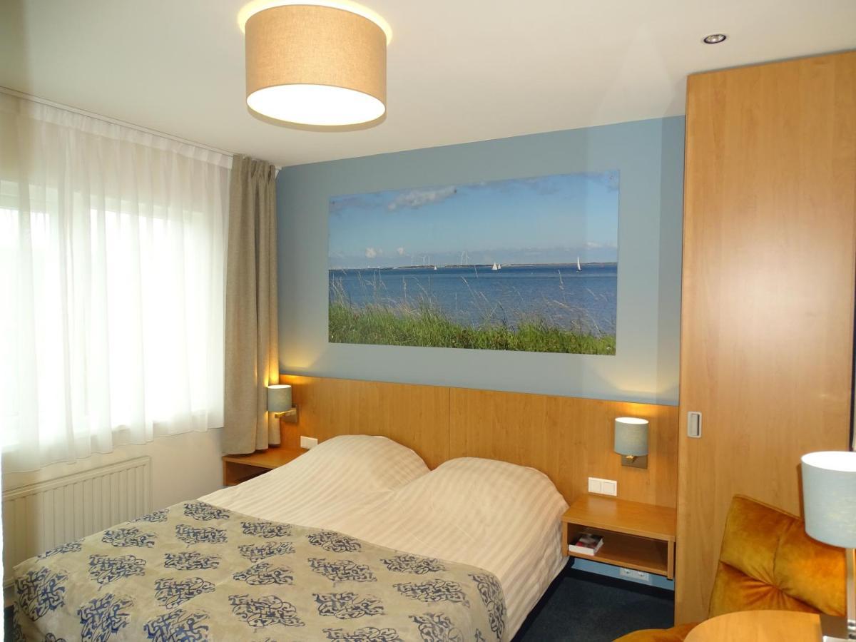 Hotel Café Restaurant De Kroon Wissenkerke Esterno foto